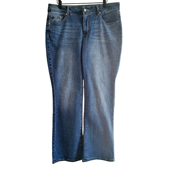 No Boundaries Boot Cut Jeans - Picture 1 of 7